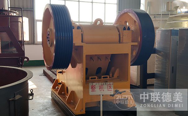 什么是細顎式破碎機？